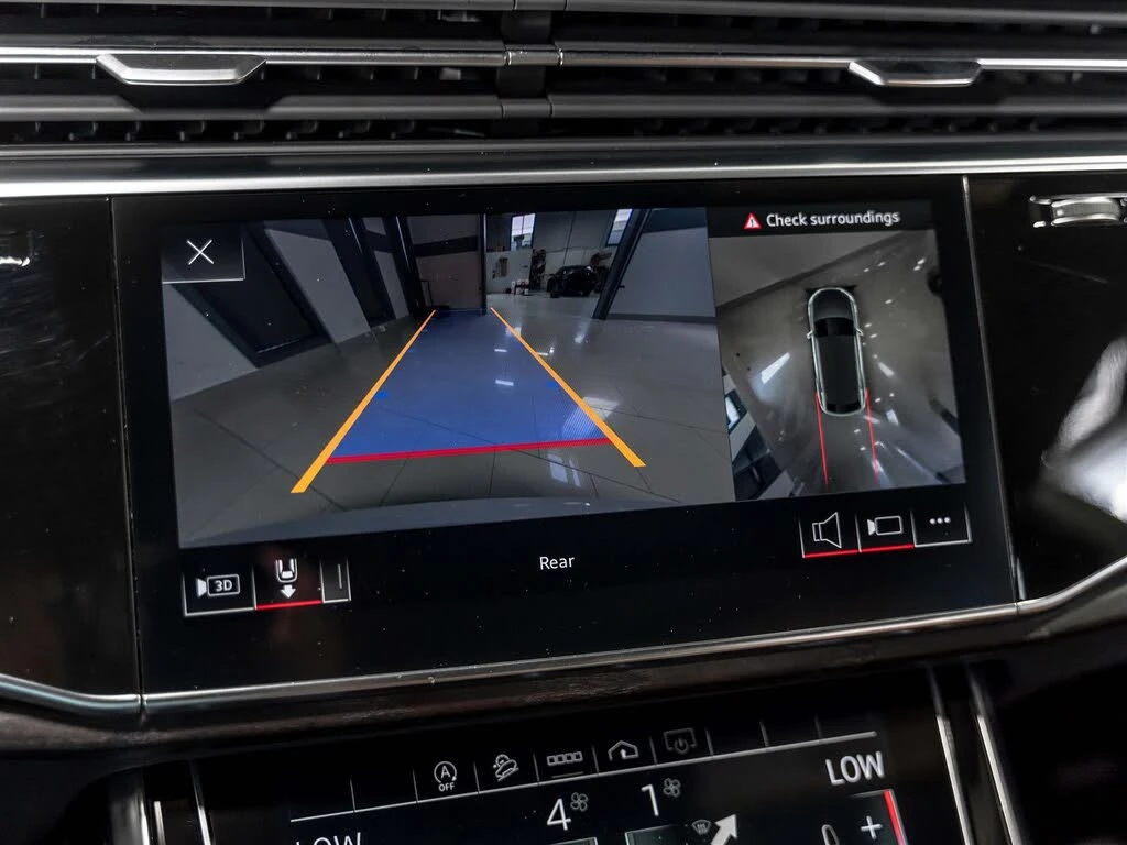Audi Q8 PROGRESSIV S-LINE| 360| ПАНО| BANG&OLUFSEN| ОБДУХ, снимка 9 - Автомобили и джипове - 55277627