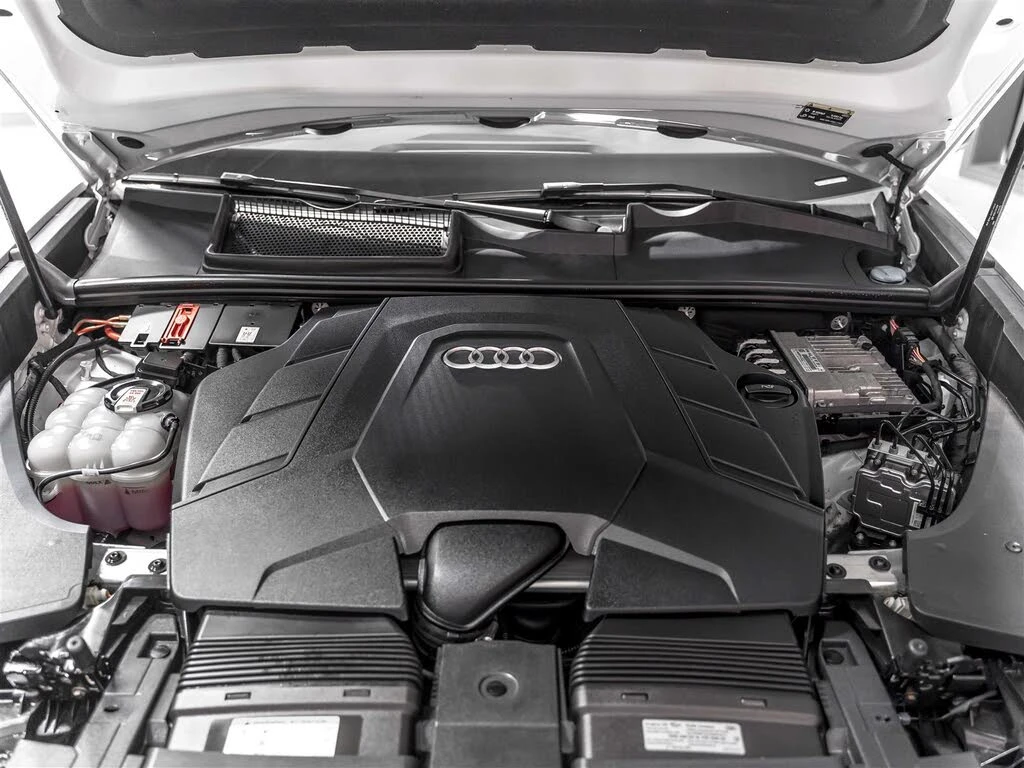 Audi Q8 PROGRESSIV S-LINE| 360| ПАНО| BANG&OLUFSEN| ОБДУХ, снимка 16 - Автомобили и джипове - 55277627