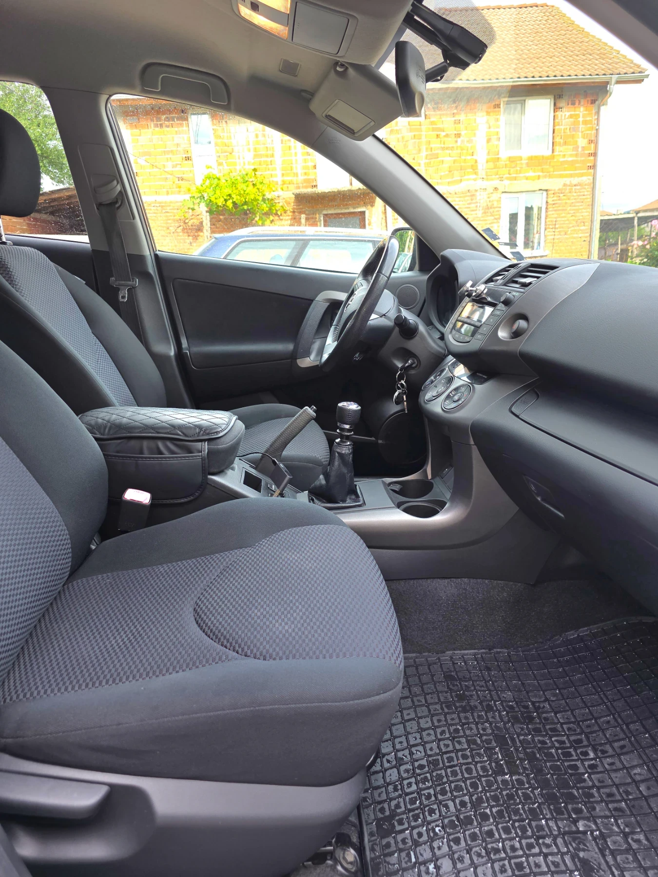 Toyota Rav4 2.2 D4D. 4#4, снимка 12 - Автомобили и джипове - 55477353