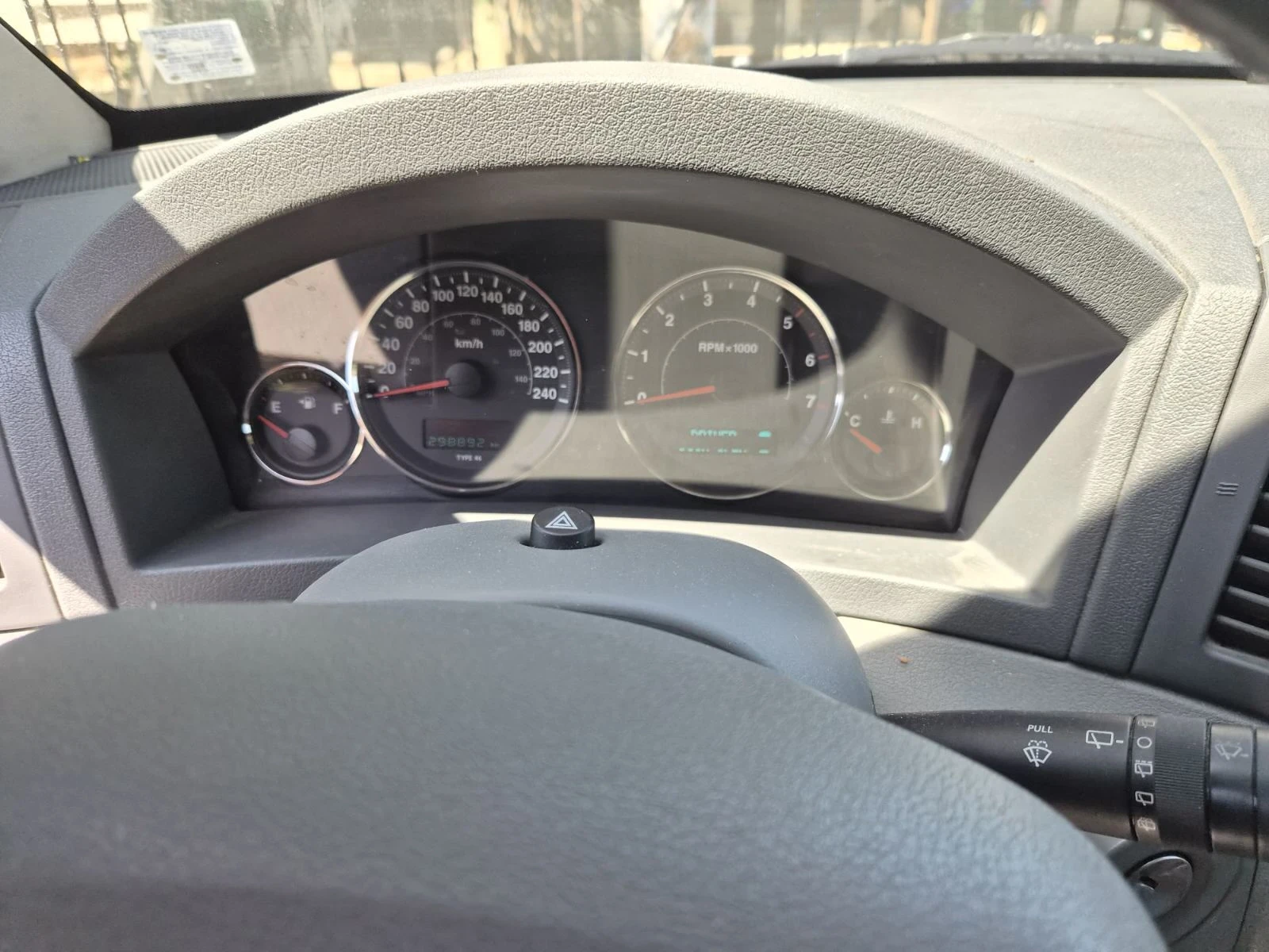 Jeep Grand cherokee, снимка 6 - Автомобили и джипове - 55706837