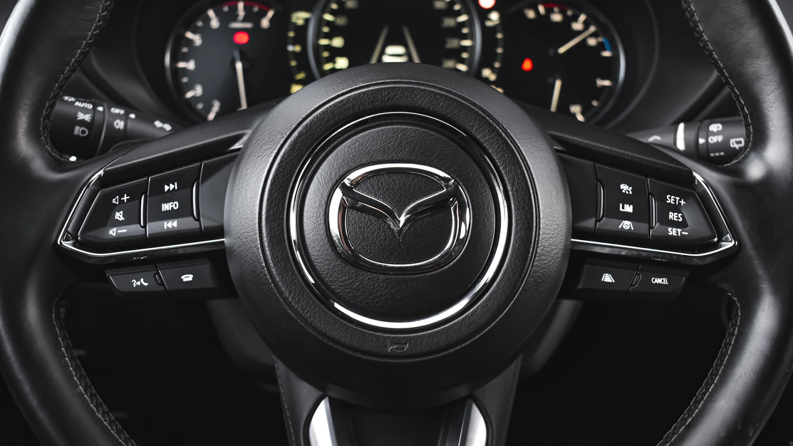 Mazda CX-5 2.5 SKYACTIV-G TAKUMI 4x4 Automatic, снимка 10 - Автомобили и джипове - 55818143