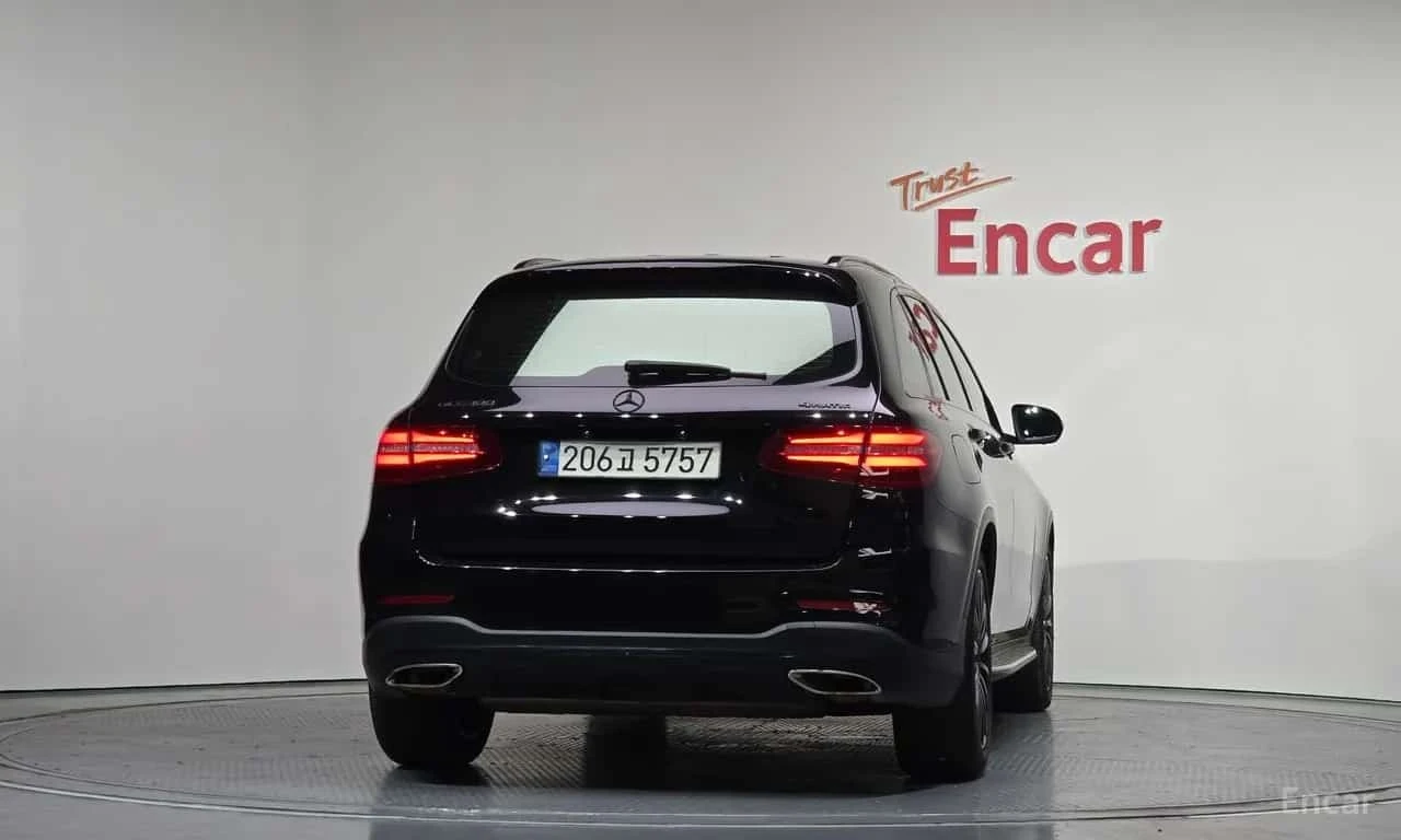 Mercedes-Benz GLC 300 * 4MATIC * AMG Line * HEAD UP * ПАНОРАМА * 360 КАМ, снимка 4 - Автомобили и джипове - 56214046