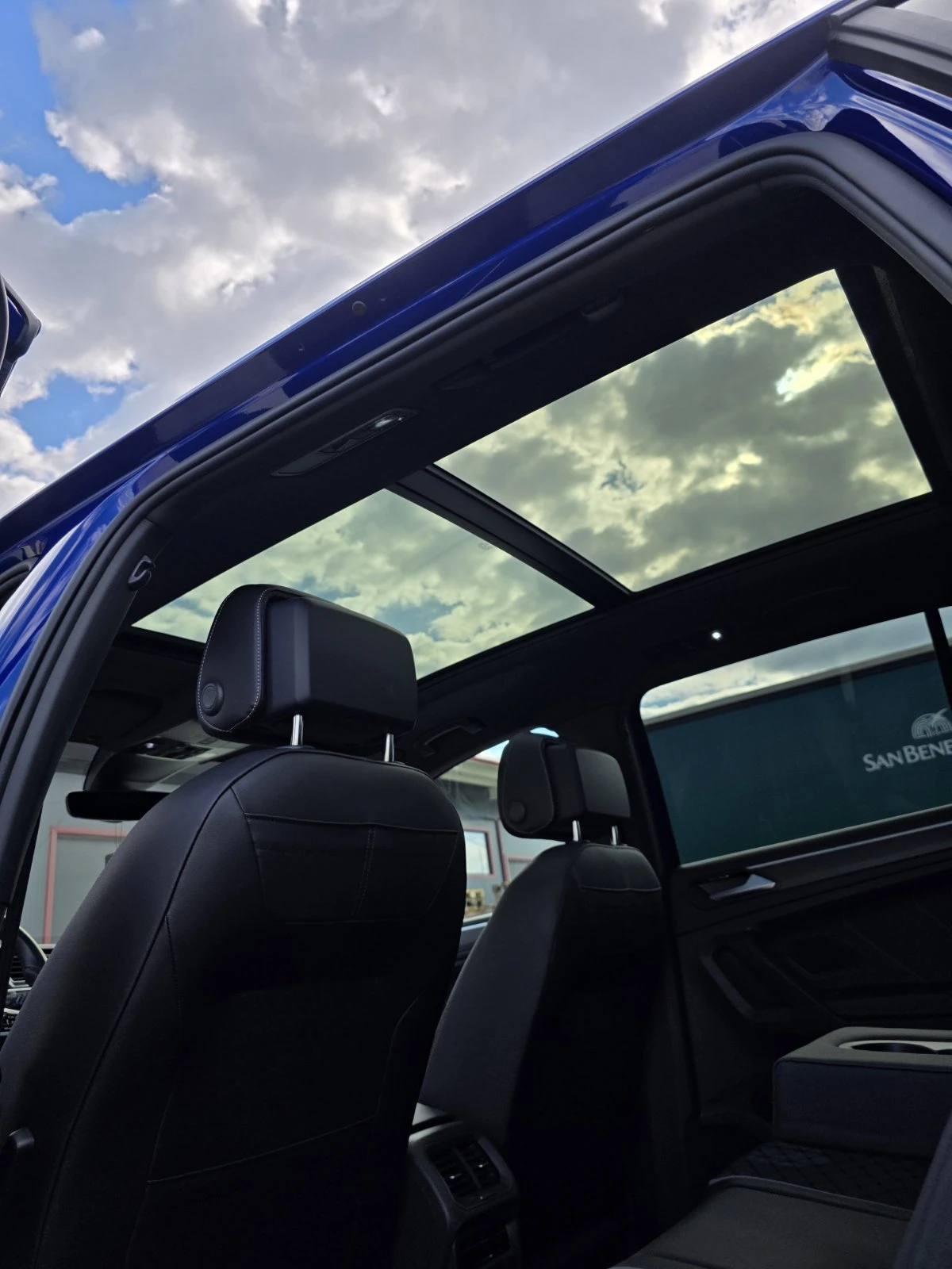 VW Tiguan 2.0 R Line 4 motion N1, снимка 11 - Автомобили и джипове - 56270925