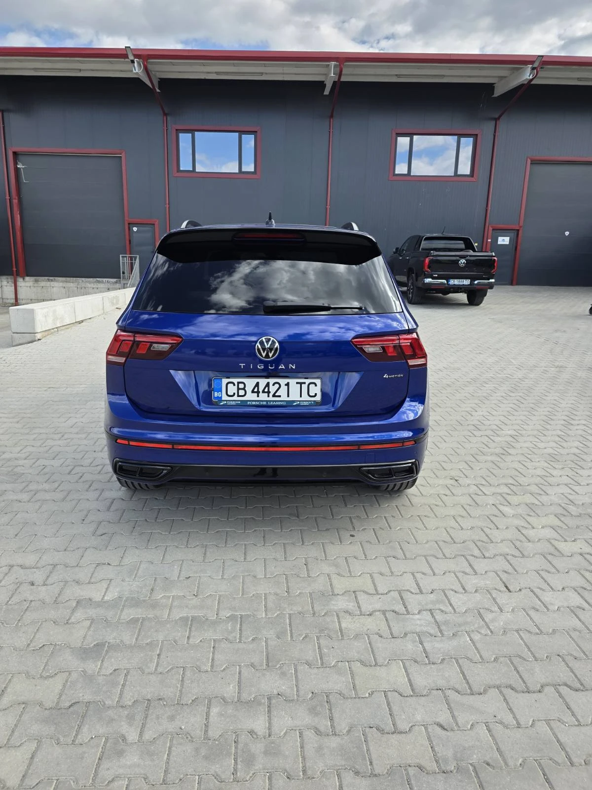 VW Tiguan 2.0 R Line 4 motion N1, снимка 3 - Автомобили и джипове - 56270925