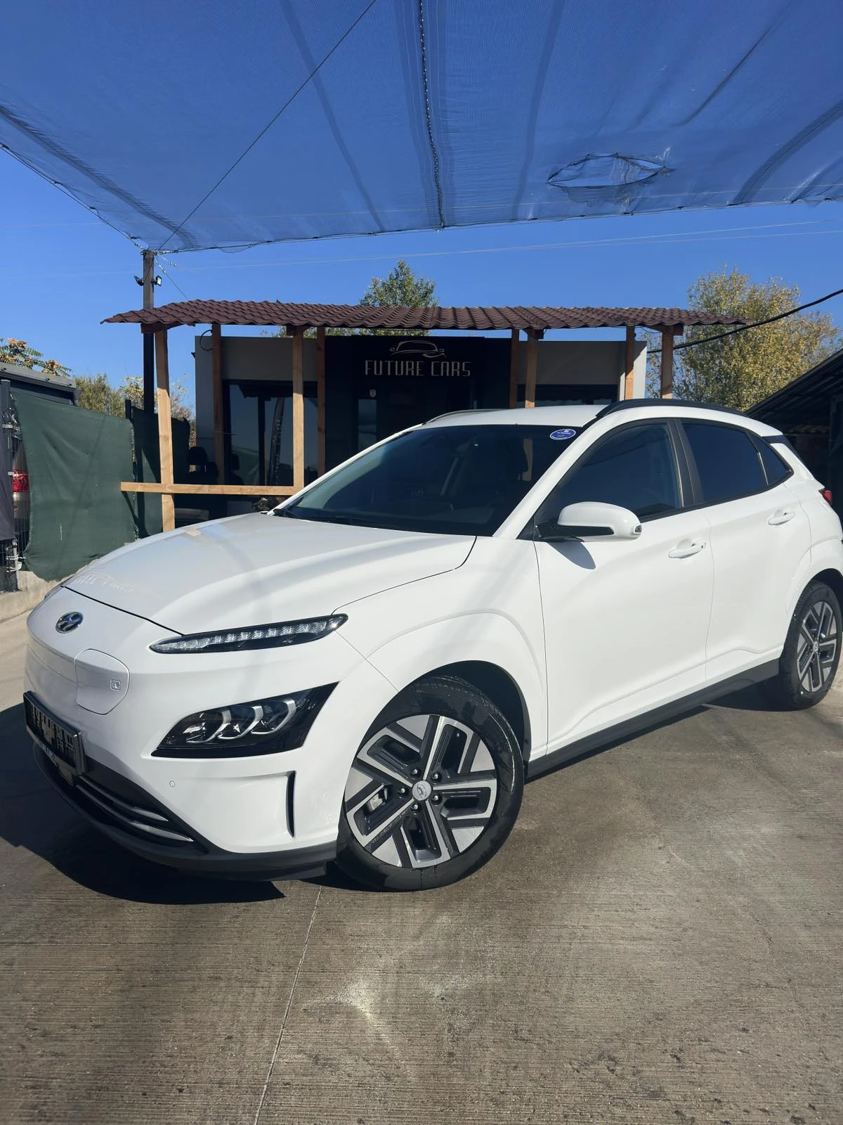 Hyundai Kona 64KWh/TREND/ГАРАНЦИЯ/SOH100%/BLUELINK/2023г.