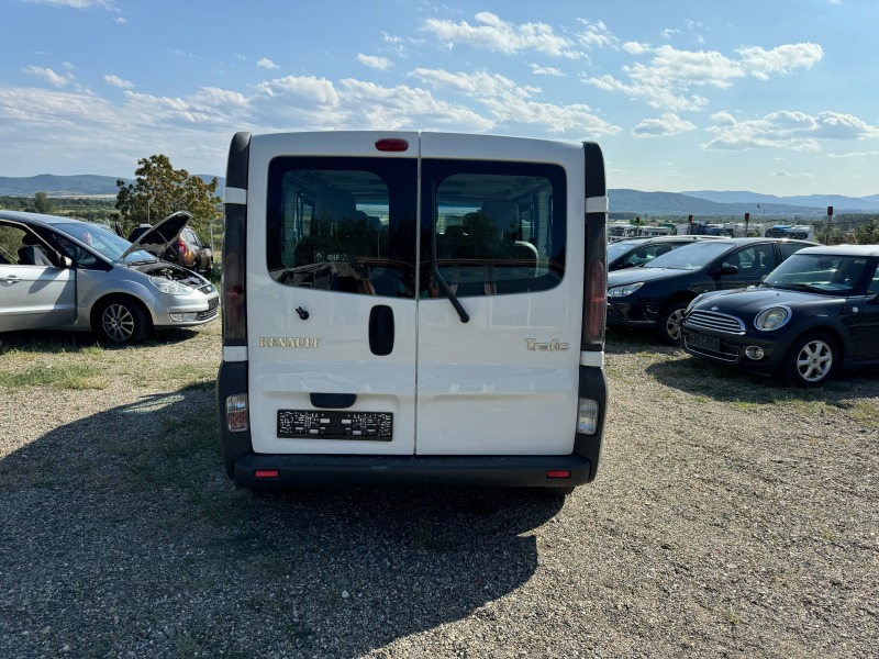 Renault Trafic 1.9DCI , снимка 5 - Бусове и автобуси - 46800296