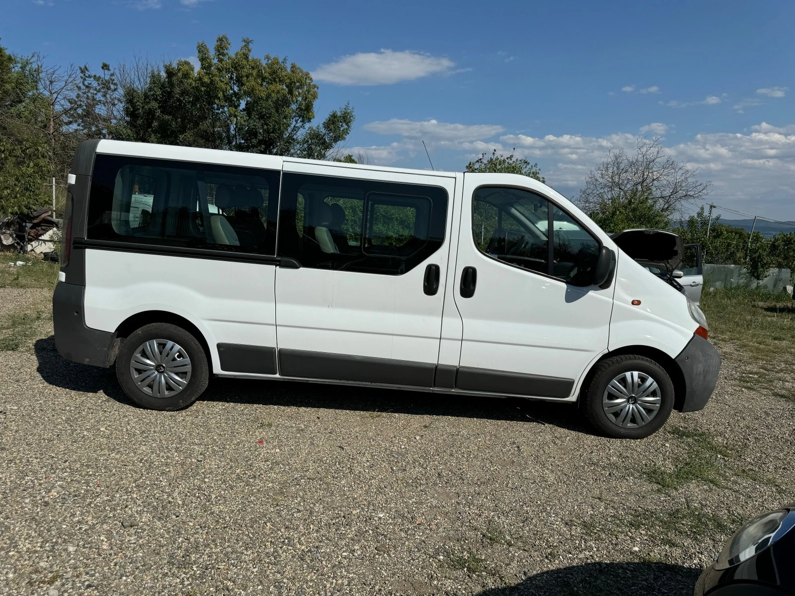 Renault Trafic 1.9DCI Дълга База - изображение 3