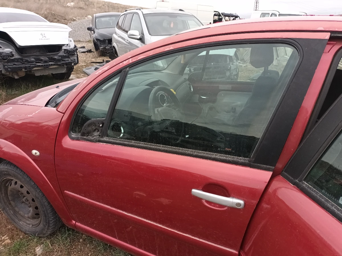 стъкло странично предно ляво Ситроен Ц3 б