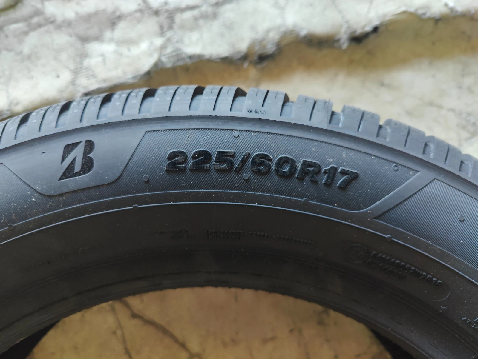  225/60R17 | Mobile.bg   9