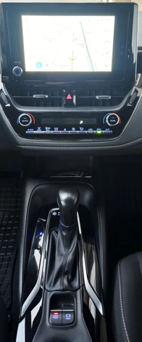 Toyota Corolla 1.8 HIBRID , снимка 10