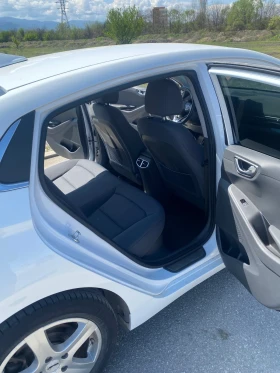 Hyundai Ioniq | Mobile.bg    10