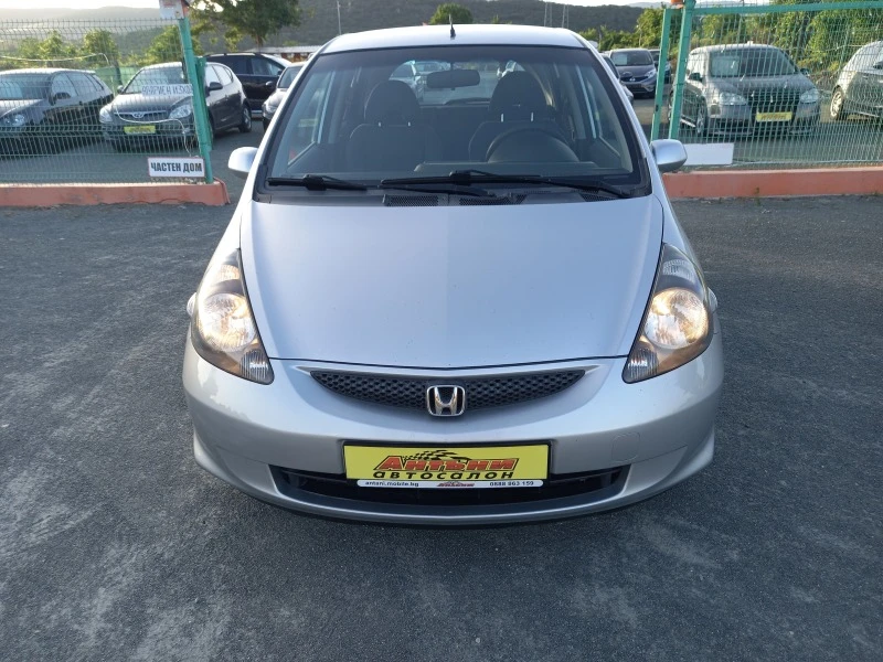 Honda Jazz 1.3 КЛИМА ТОП СЕРВИЗНА КНИЖКА , снимка 2 - Автомобили и джипове - 46322083