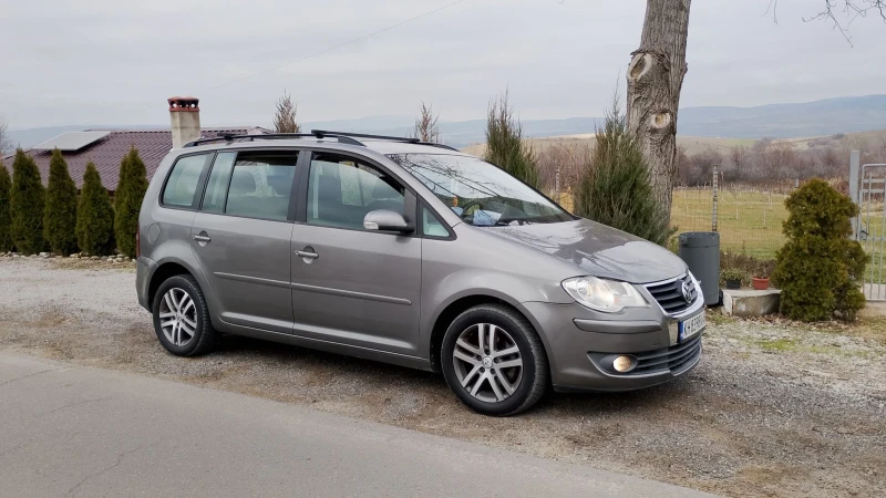 VW Touran 1.6 102кс газ бензин , снимка 8 - Автомобили и джипове - 47157778