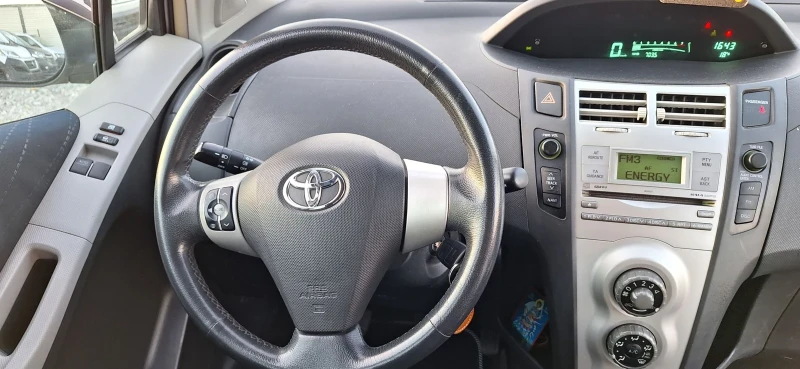 Toyota Yaris 1.3 бензин 167000км, снимка 9 - Автомобили и джипове - 47157778