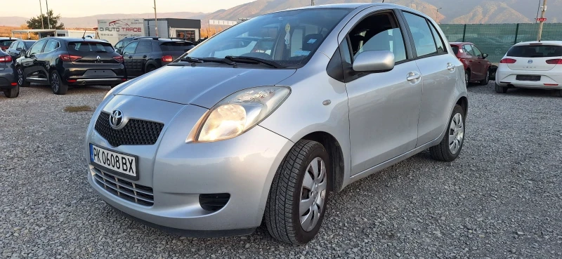 Toyota Yaris 1.3 бензин 167000км, снимка 6 - Автомобили и джипове - 47157778