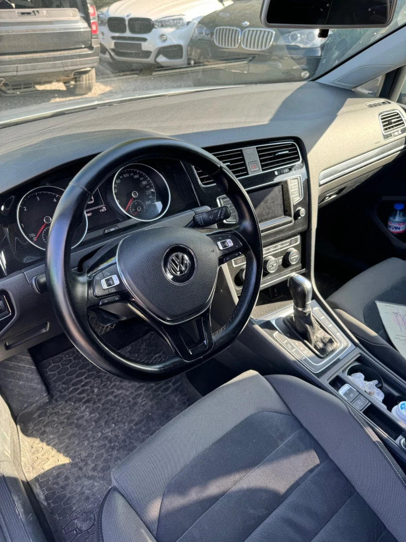 VW Golf 1.6 TDI, снимка 7 - Автомобили и джипове - 47569221