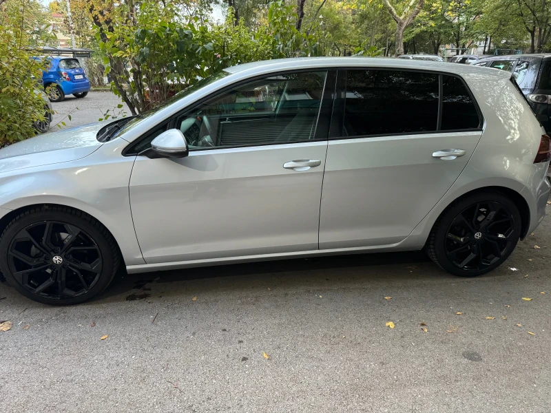 VW Golf 1.6 TDI, снимка 4 - Автомобили и джипове - 47569221