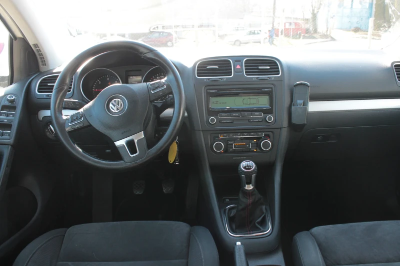 VW Golf HIGHLINE 4X4, снимка 13 - Автомобили и джипове - 48991446