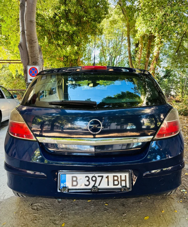 Opel Astra 1.7 CDTI, снимка 6 - Автомобили и джипове - 52450632