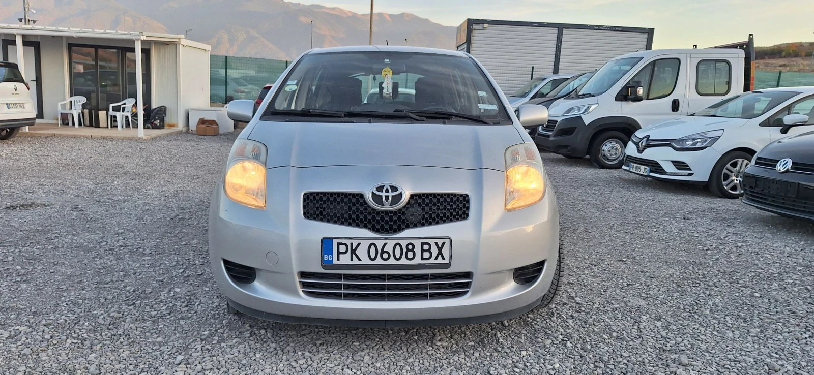 Toyota Yaris 1.3 бензин 167000км - изображение 7