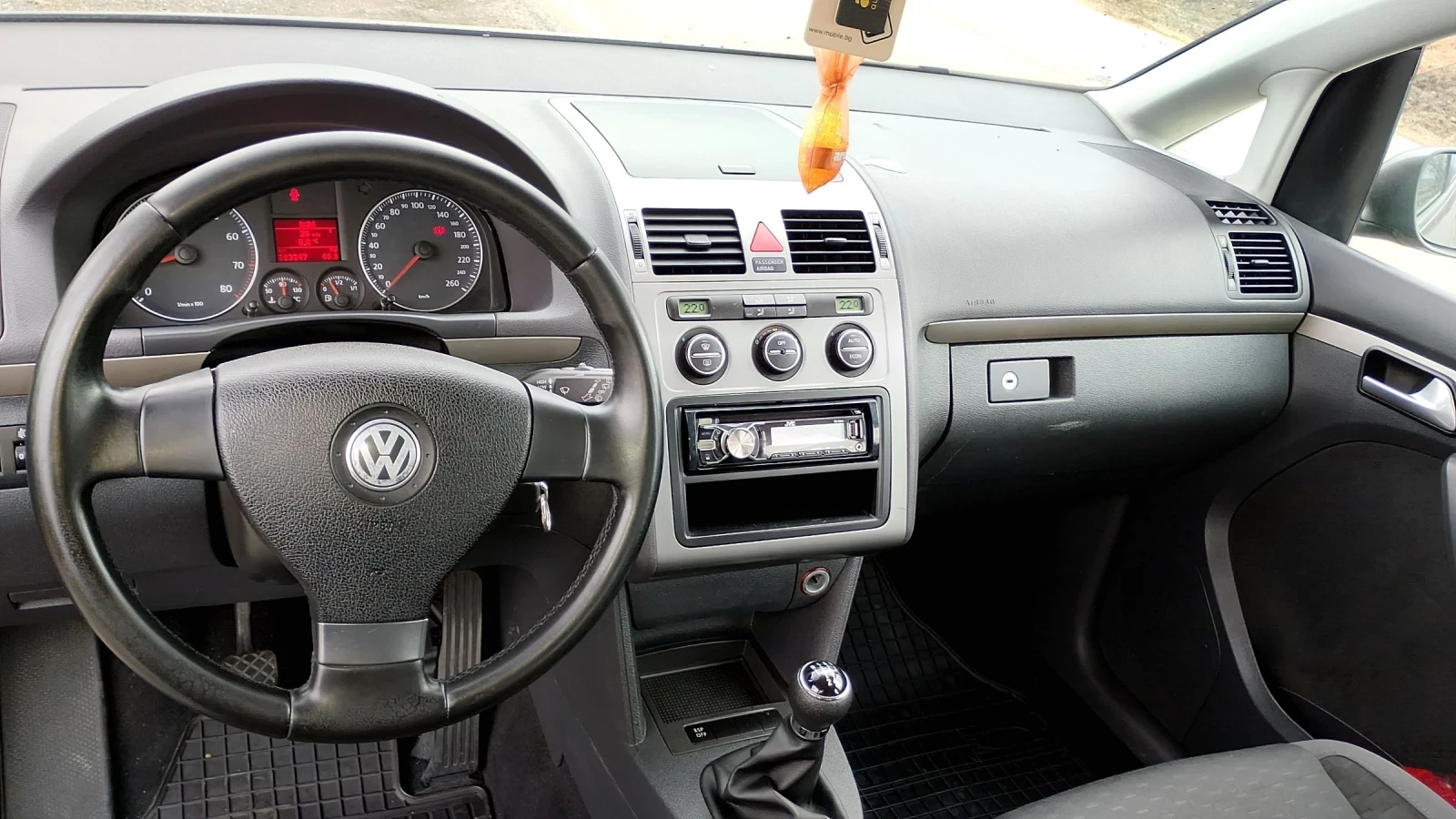 VW Touran 1.6 102�� ��� ������  | Mobile.bg � ����������� 2