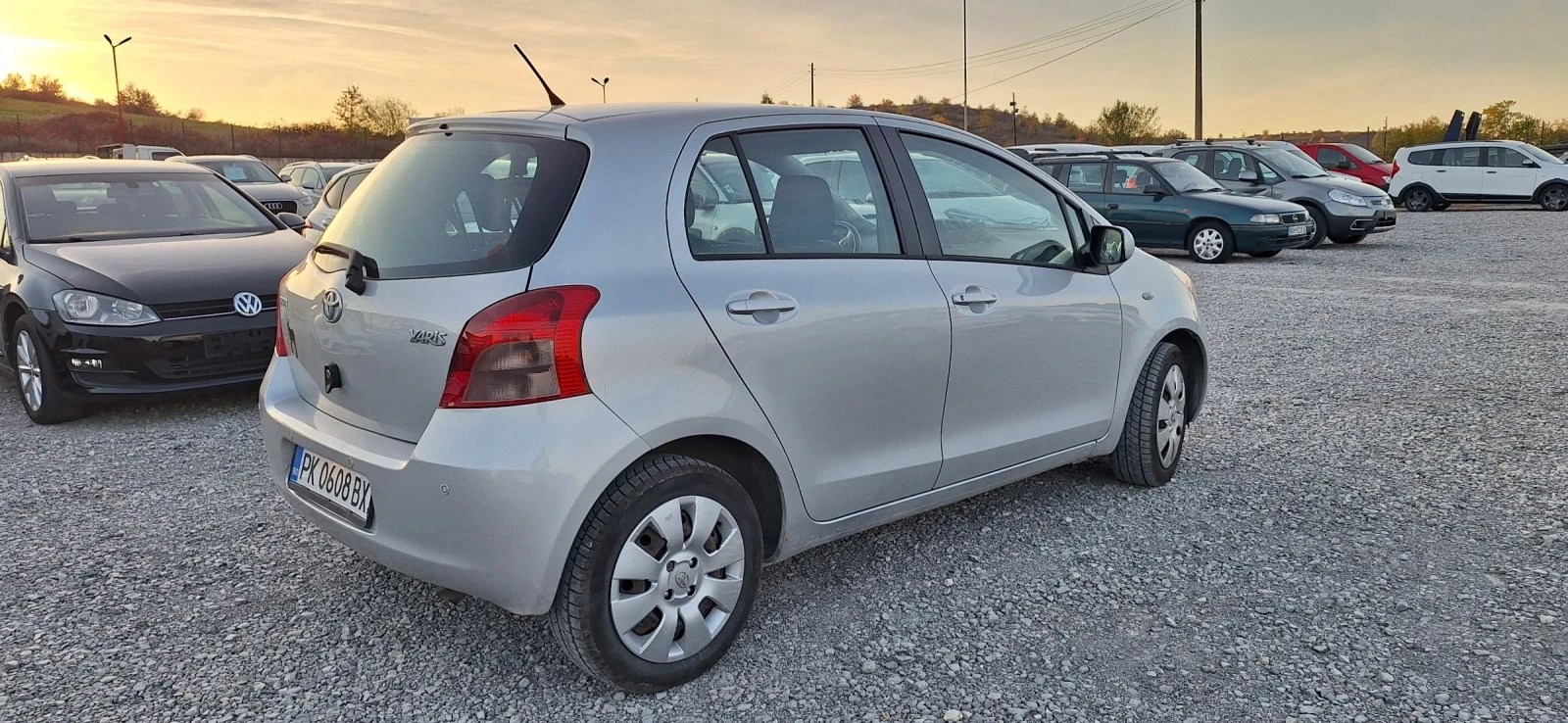 Toyota Yaris 1.3 бензин 167000км - изображение 4