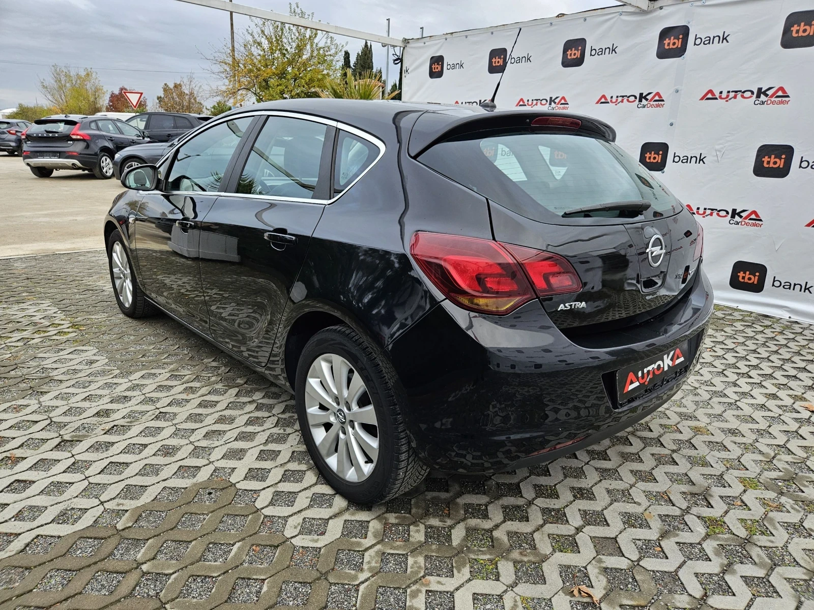 Opel Astra 1.7CDTI-110кс= 6СКОРОСТИ= КЛИМАТИК= EURO 5A - изображение 5