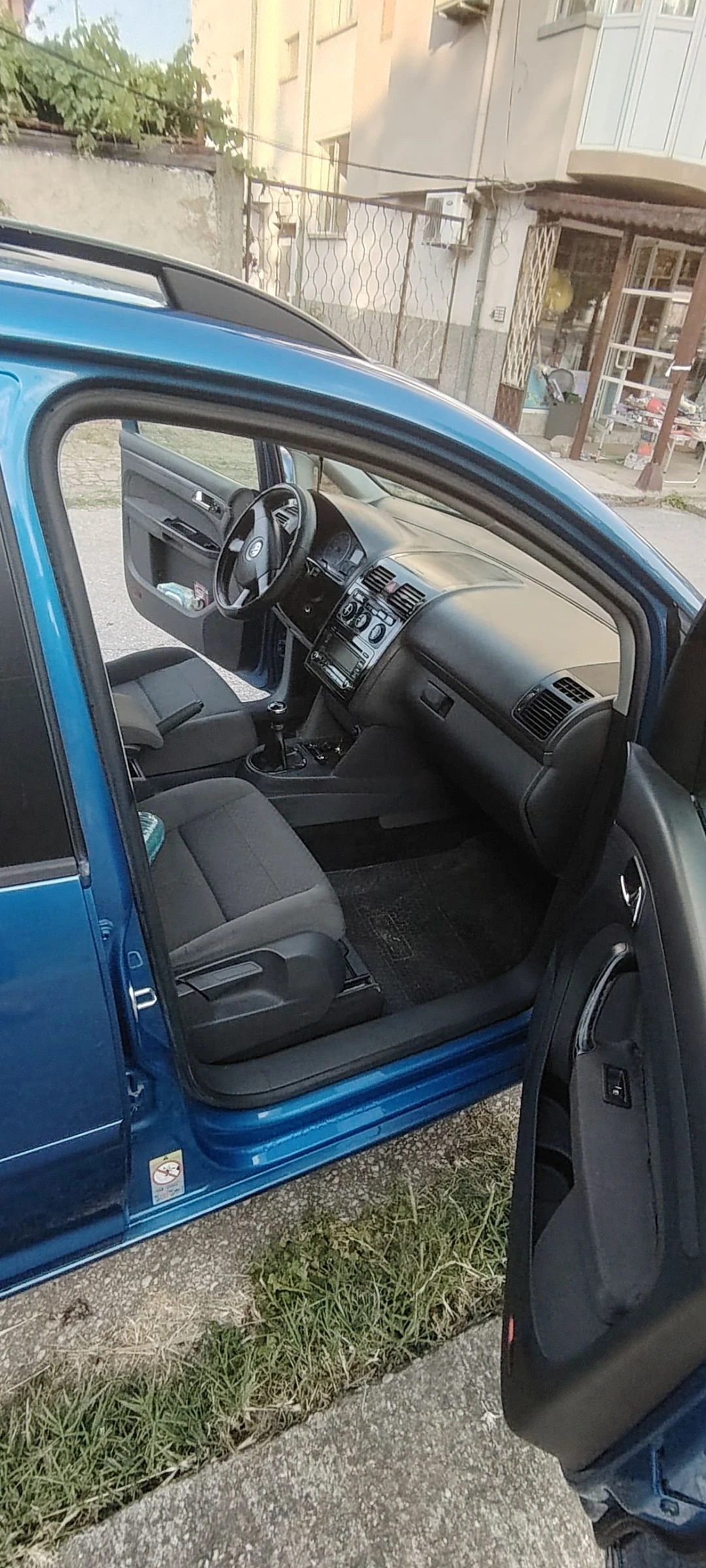 VW Touran Газ бензин - изображение 8