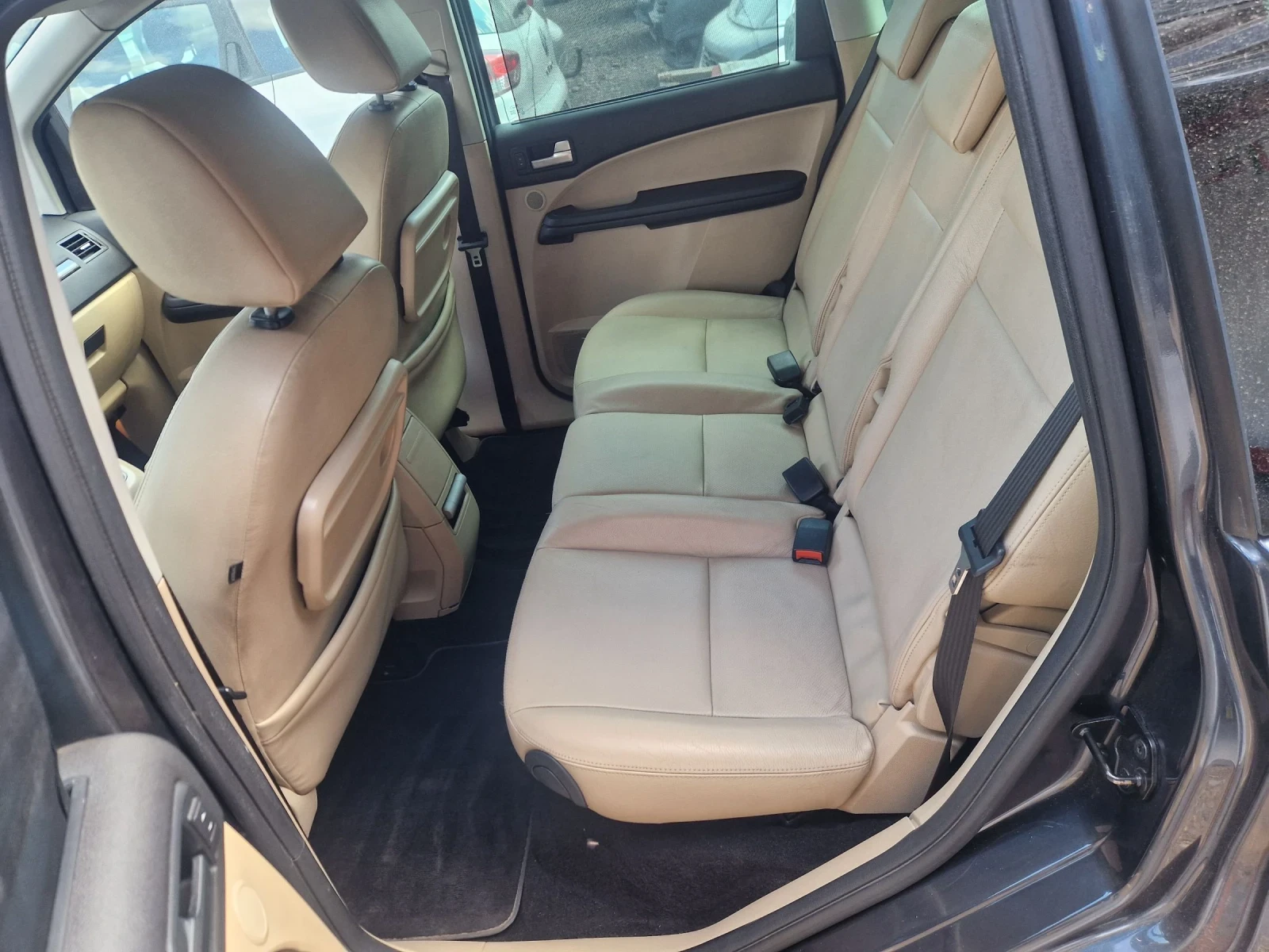 Ford C-max 2.0HDI 236PS.GHIA ITALIA - изображение 10