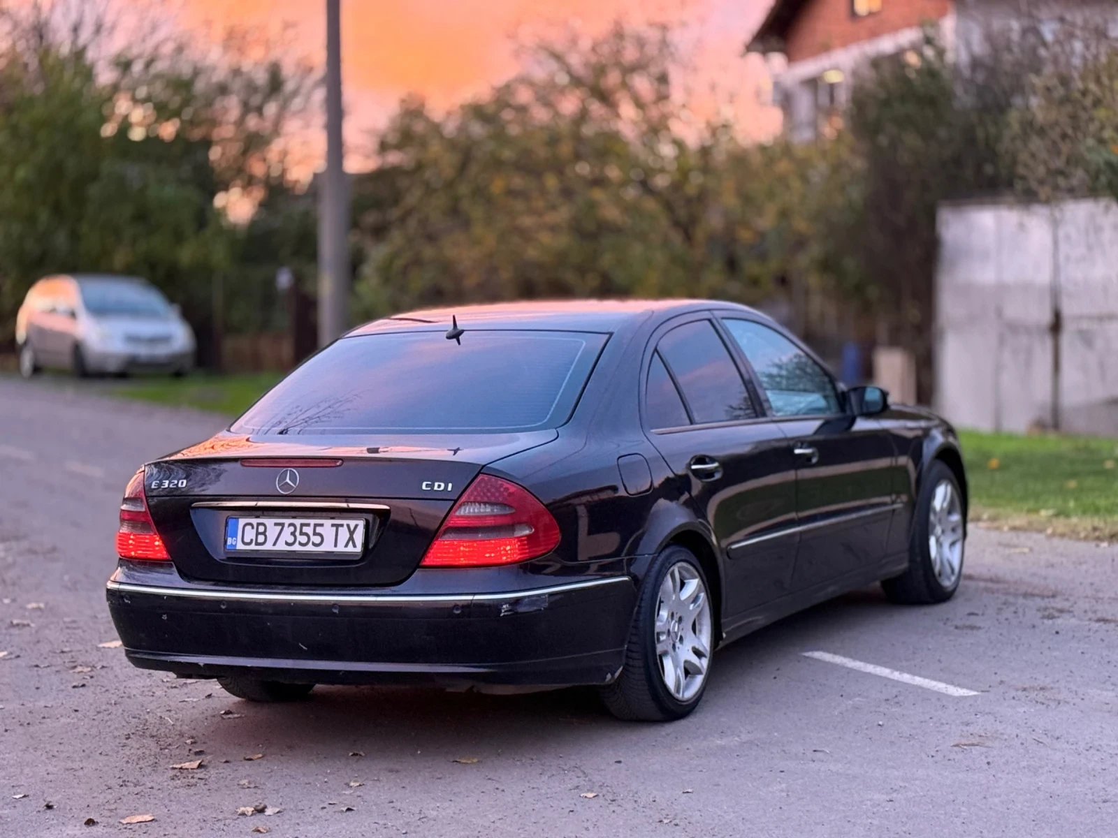 Mercedes-Benz E 320 3.2 V6 7G | Mobile.bg   4