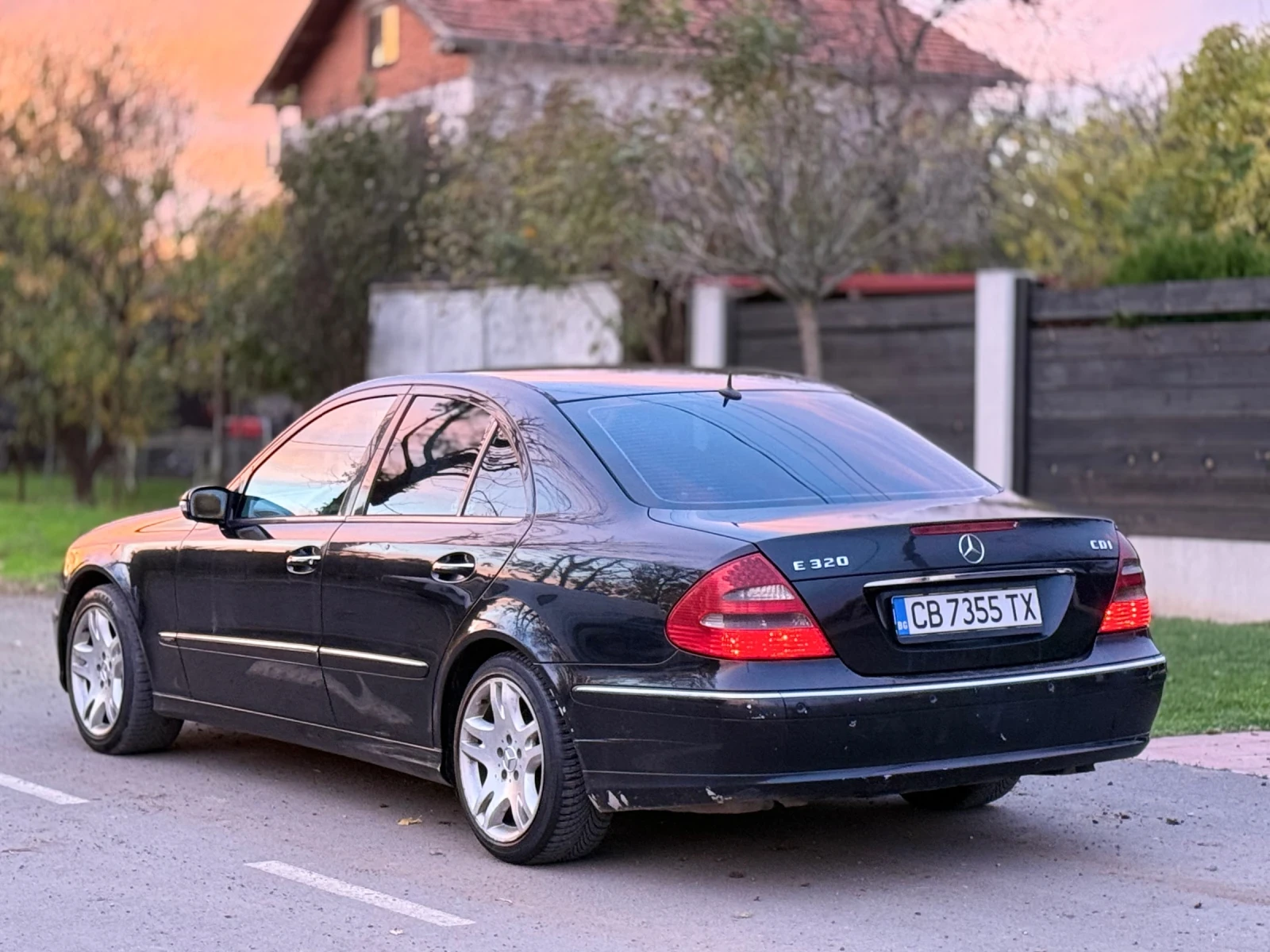 Mercedes-Benz E 320 3.2 V6 7G | Mobile.bg   3