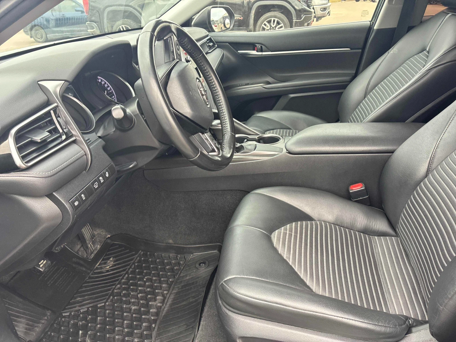 Toyota Camry * CARFAX *    | Mobile.bg   6