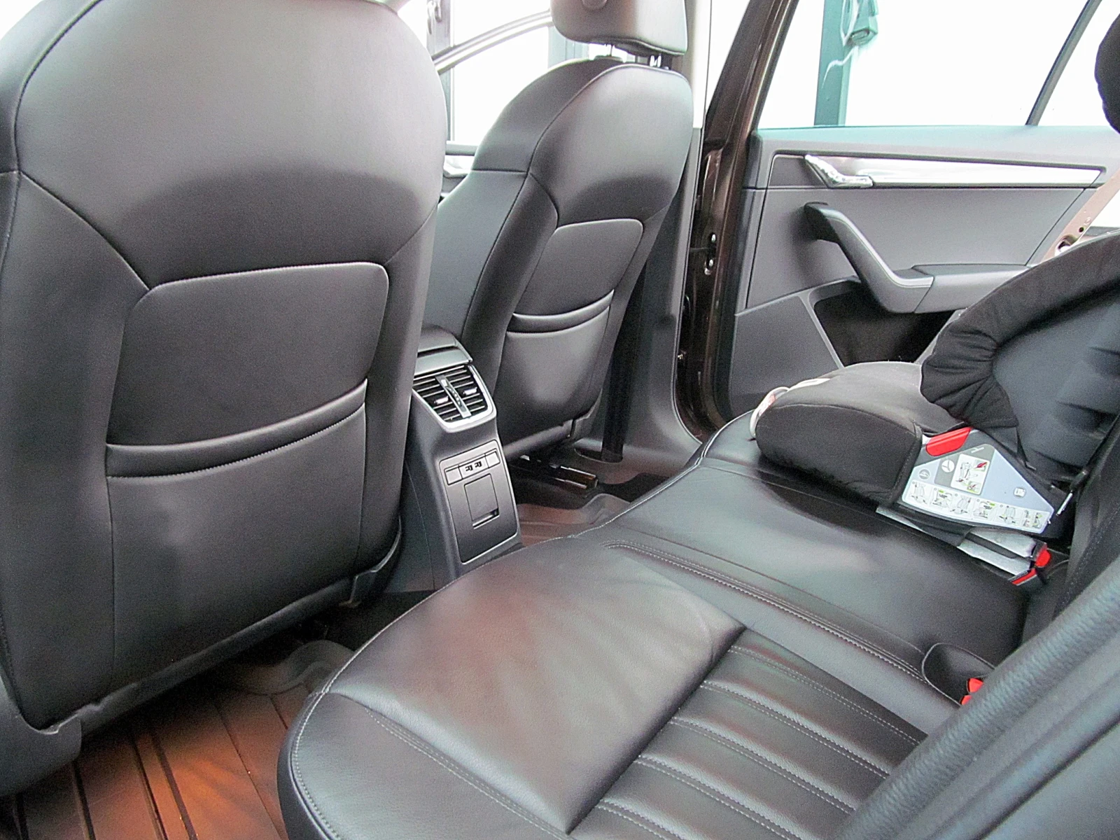 Skoda Octavia DSG/KeulessGo/KAM.PODGREV/СОБСТВЕН ЛИЗИНГ - изображение 10