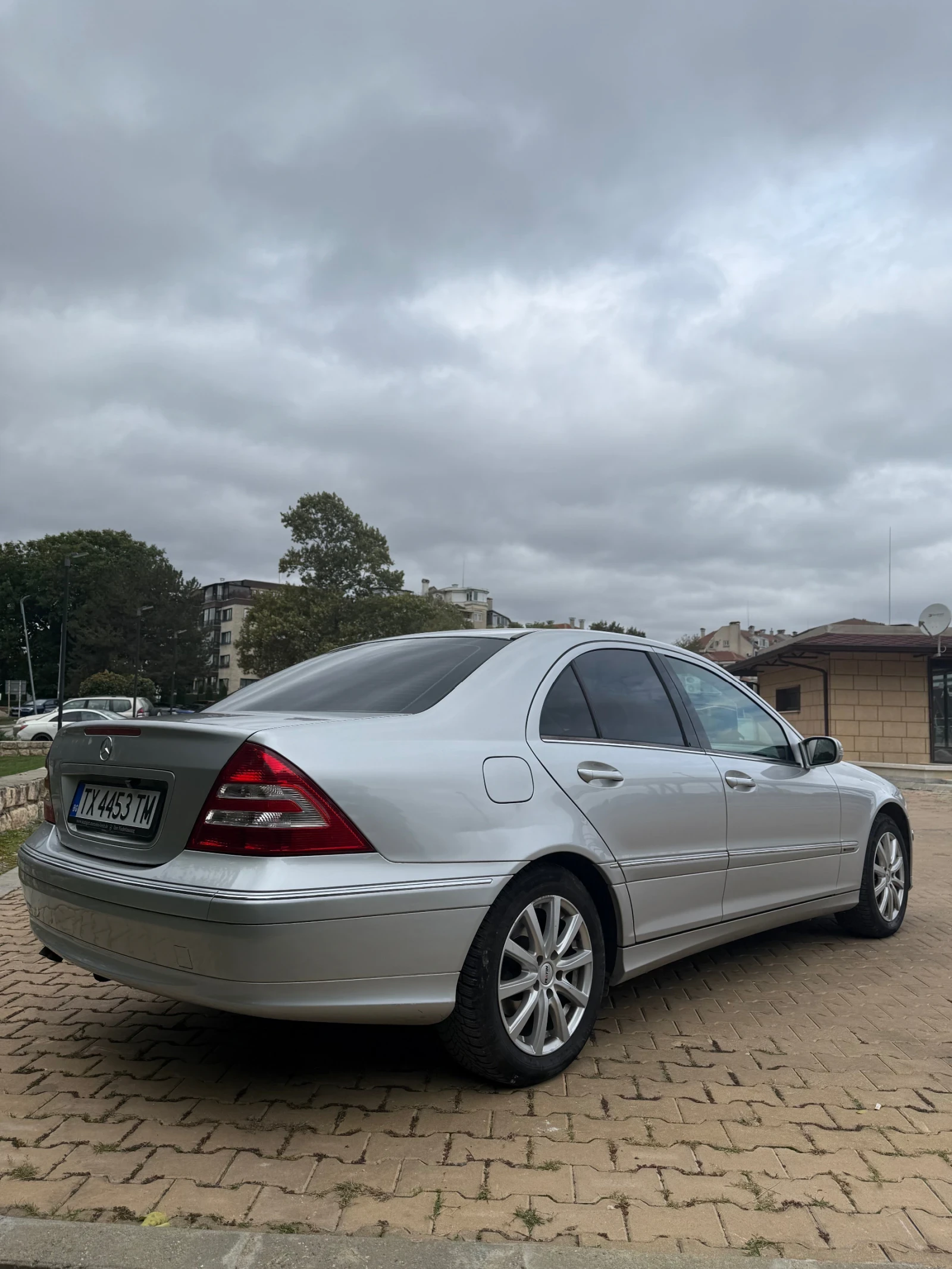 Mercedes-Benz C 180 Kompressor - изображение 4