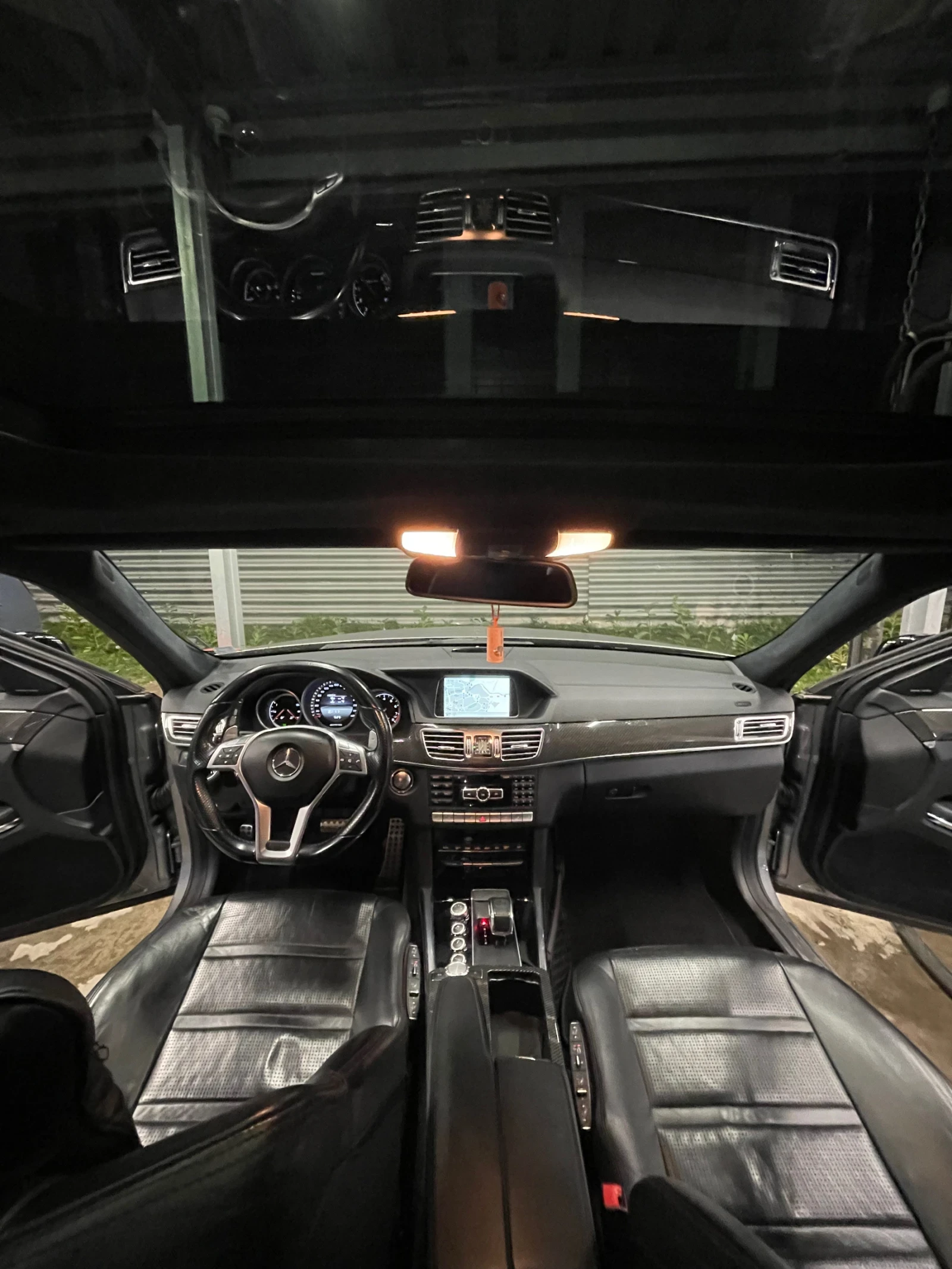 Mercedes-Benz E 63 AMG E63S, снимка 10 - Автомобили и джипове - 53576928