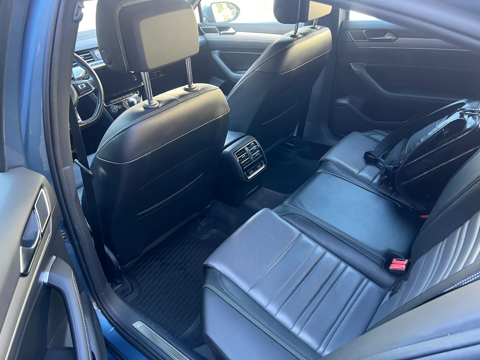 VW Passat R-line 1.8, снимка 4 - Автомобили и джипове - 53620767