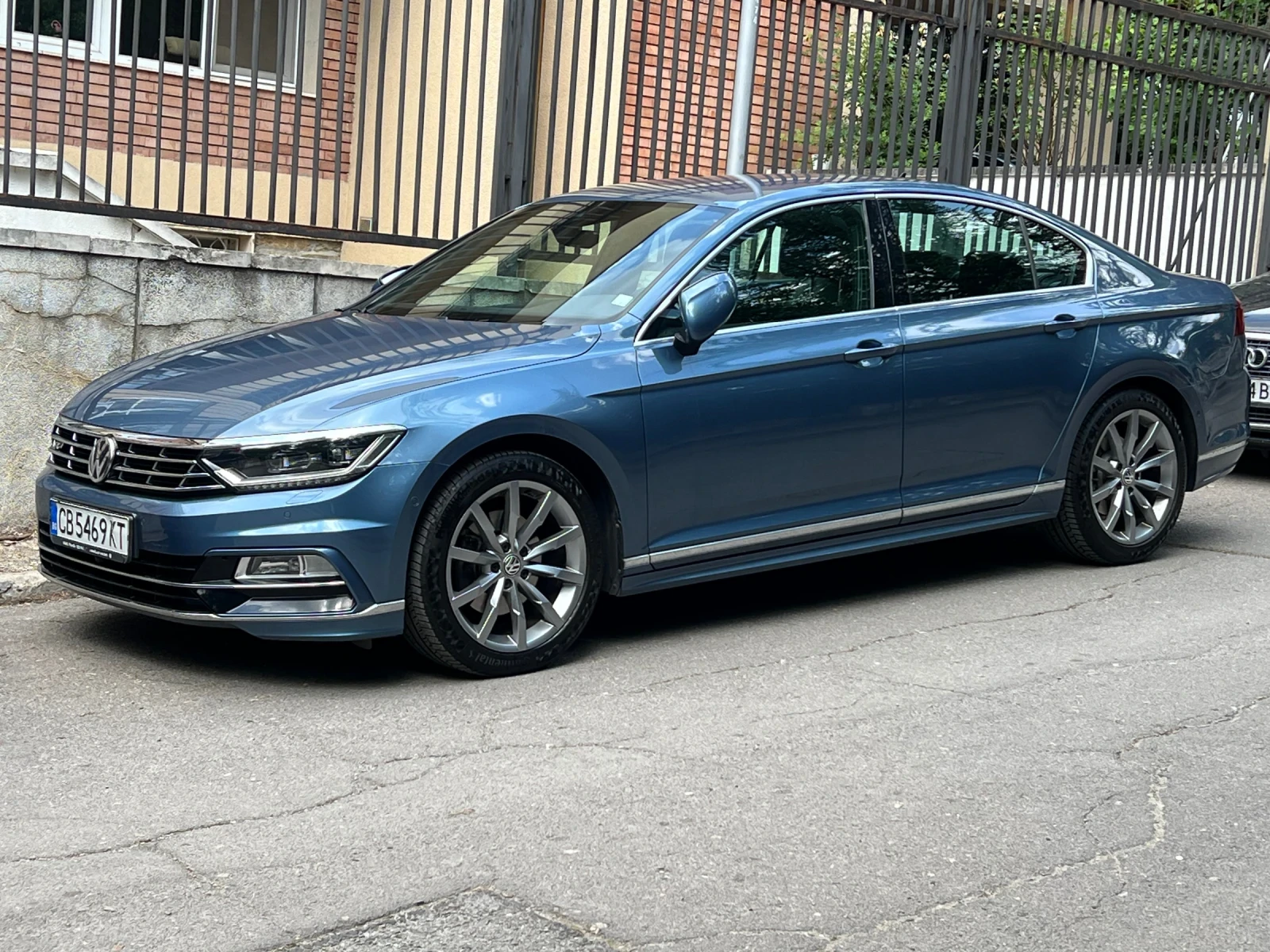 VW Passat R-line 1.8 | Mobile.bg � ����������� 5