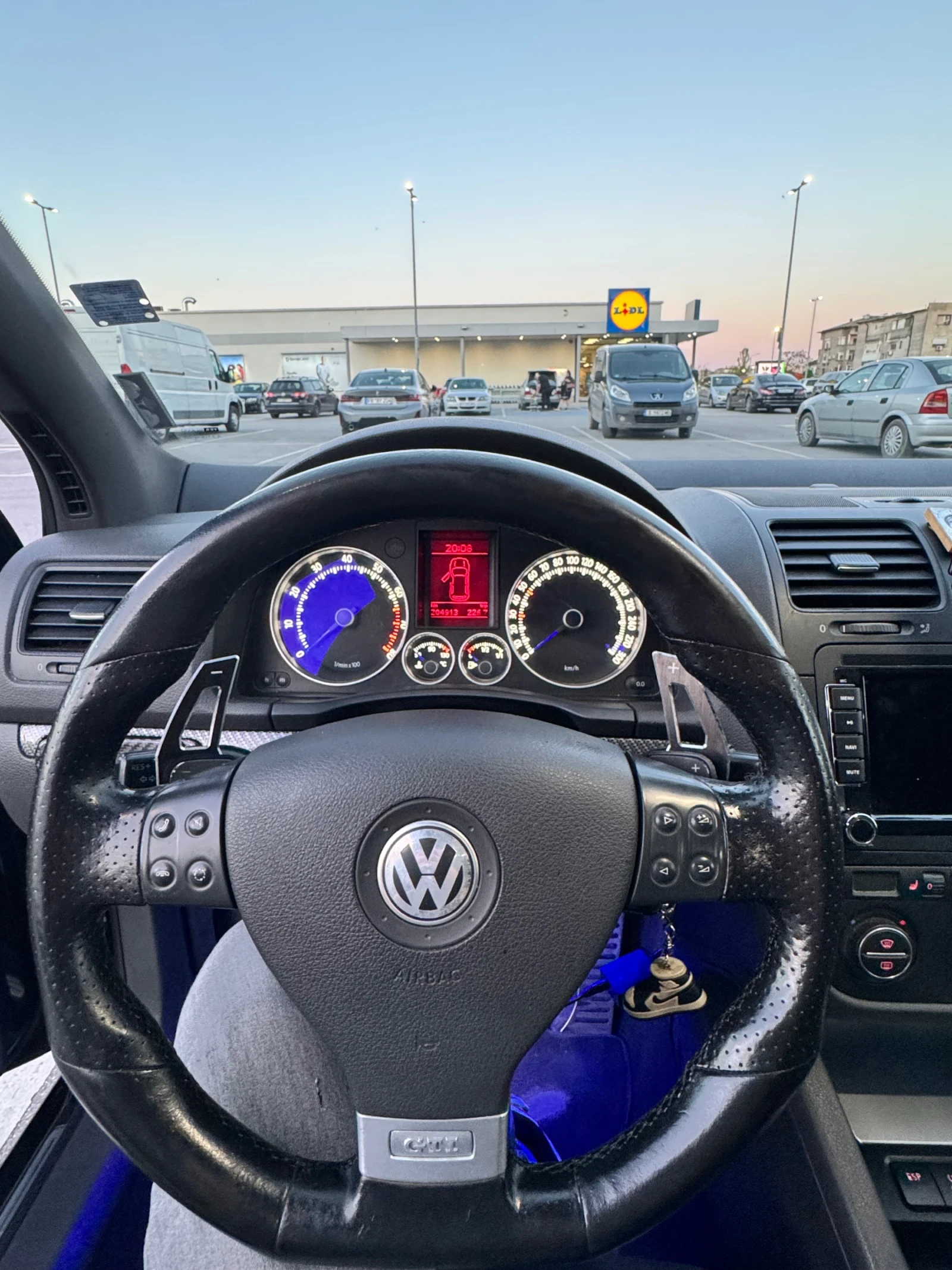 VW Golf Golf V GTI, снимка 9 - Автомобили и джипове - 54323178