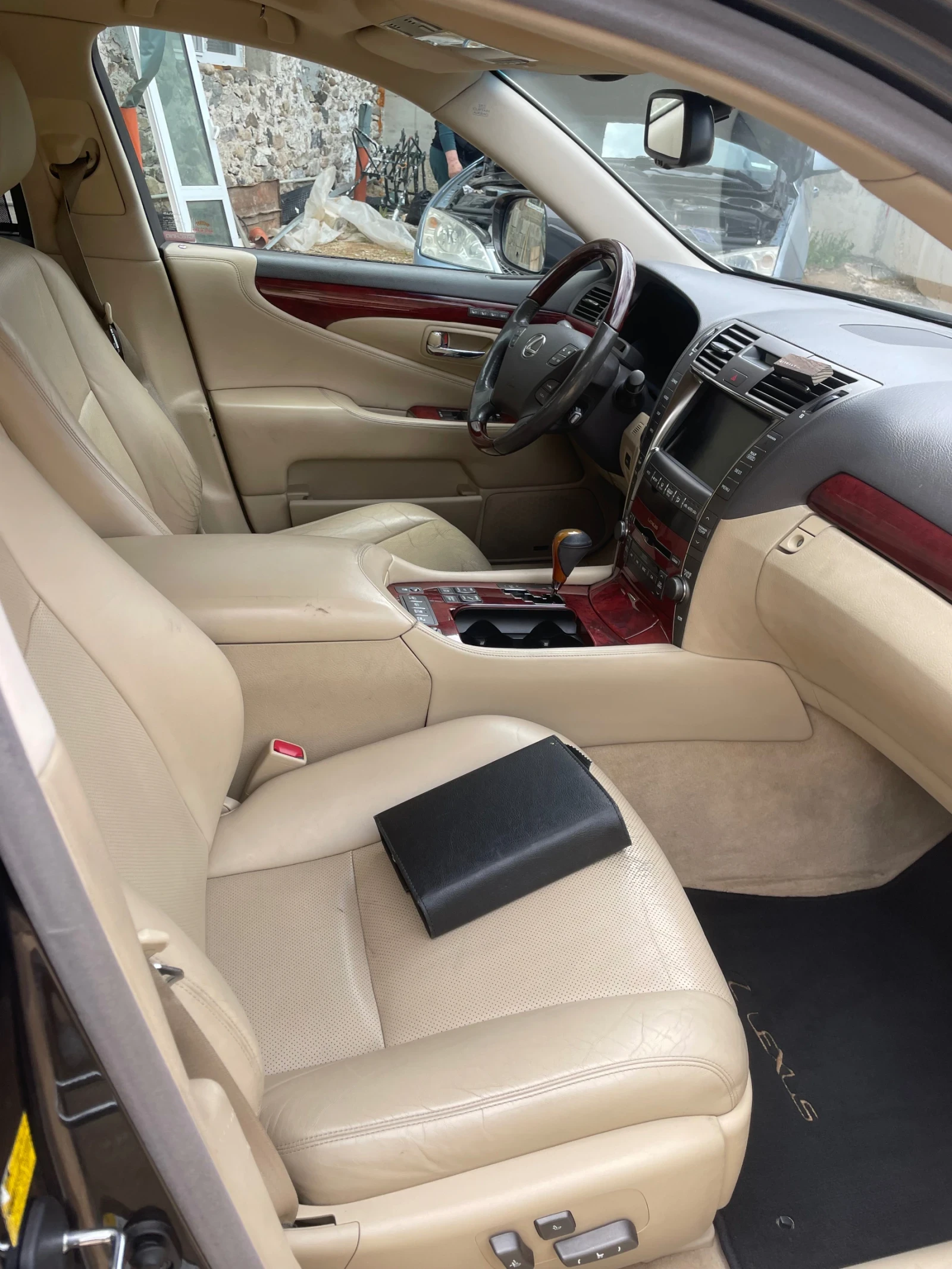 Lexus LS 460, снимка 8 - Автомобили и джипове - 54400084