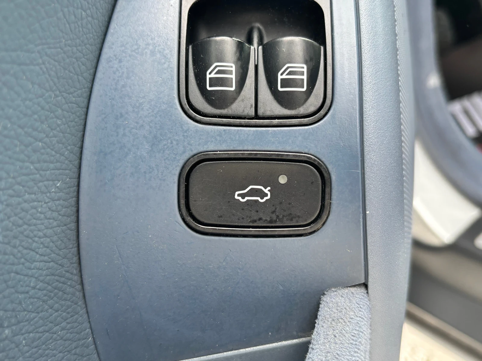 Mercedes-Benz C 200, снимка 14 - Автомобили и джипове - 54456037