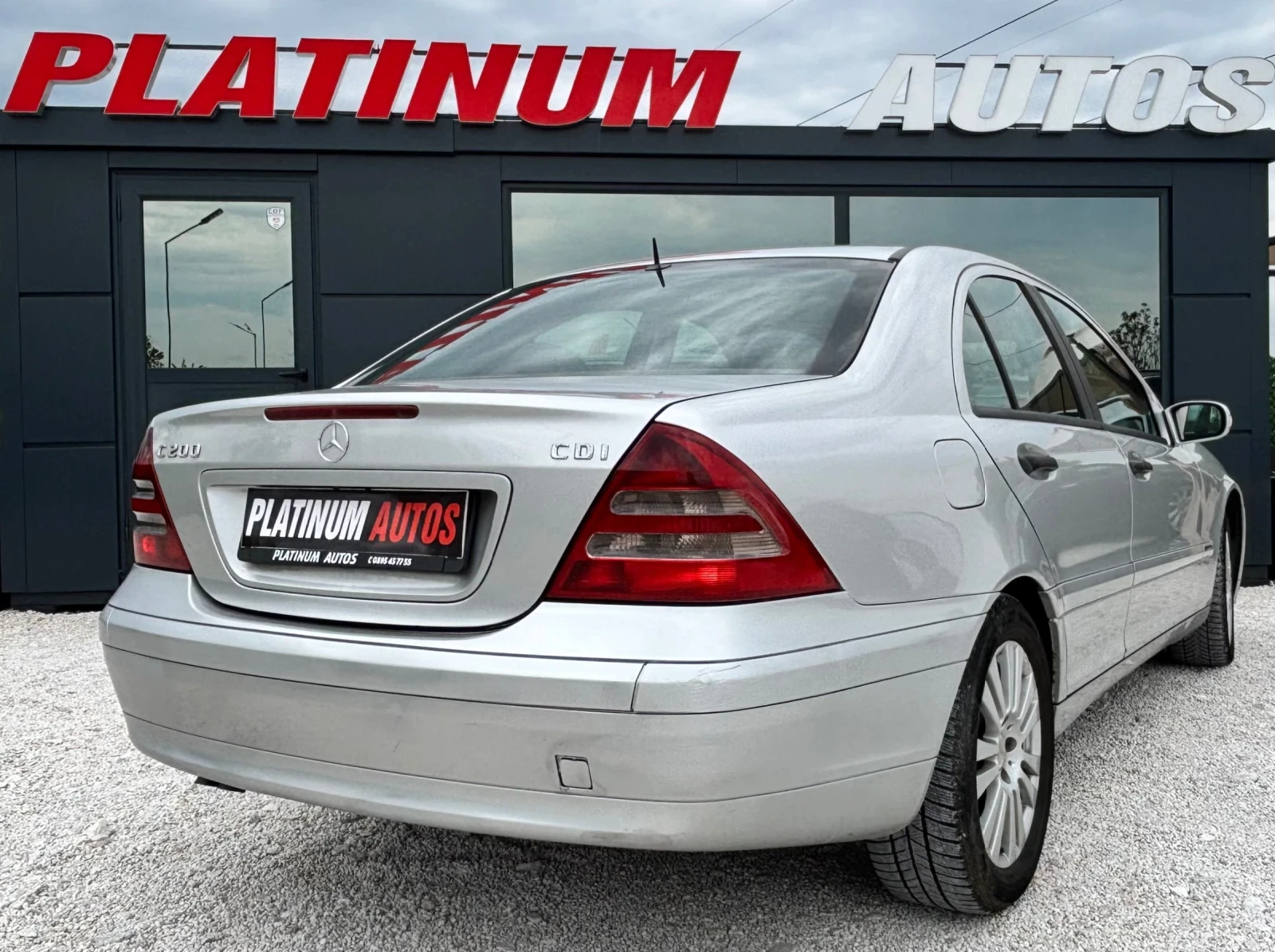 Mercedes-Benz C 200, снимка 9 - Автомобили и джипове - 54456037