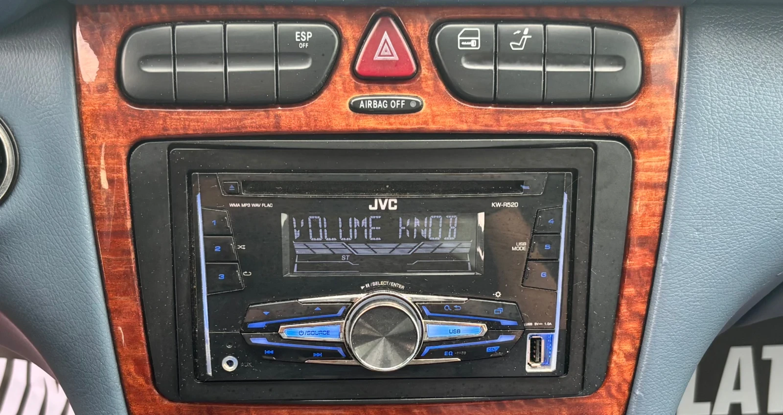 Mercedes-Benz C 200, снимка 16 - Автомобили и джипове - 54456037