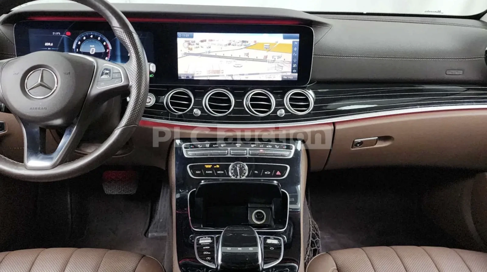 Mercedes-Benz E 400 4MATIC , снимка 9 - Автомобили и джипове - 54458570