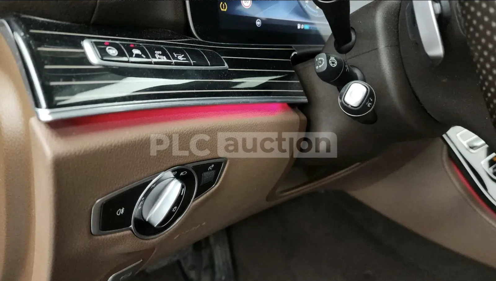 Mercedes-Benz E 400 4MATIC , снимка 11 - Автомобили и джипове - 54458570