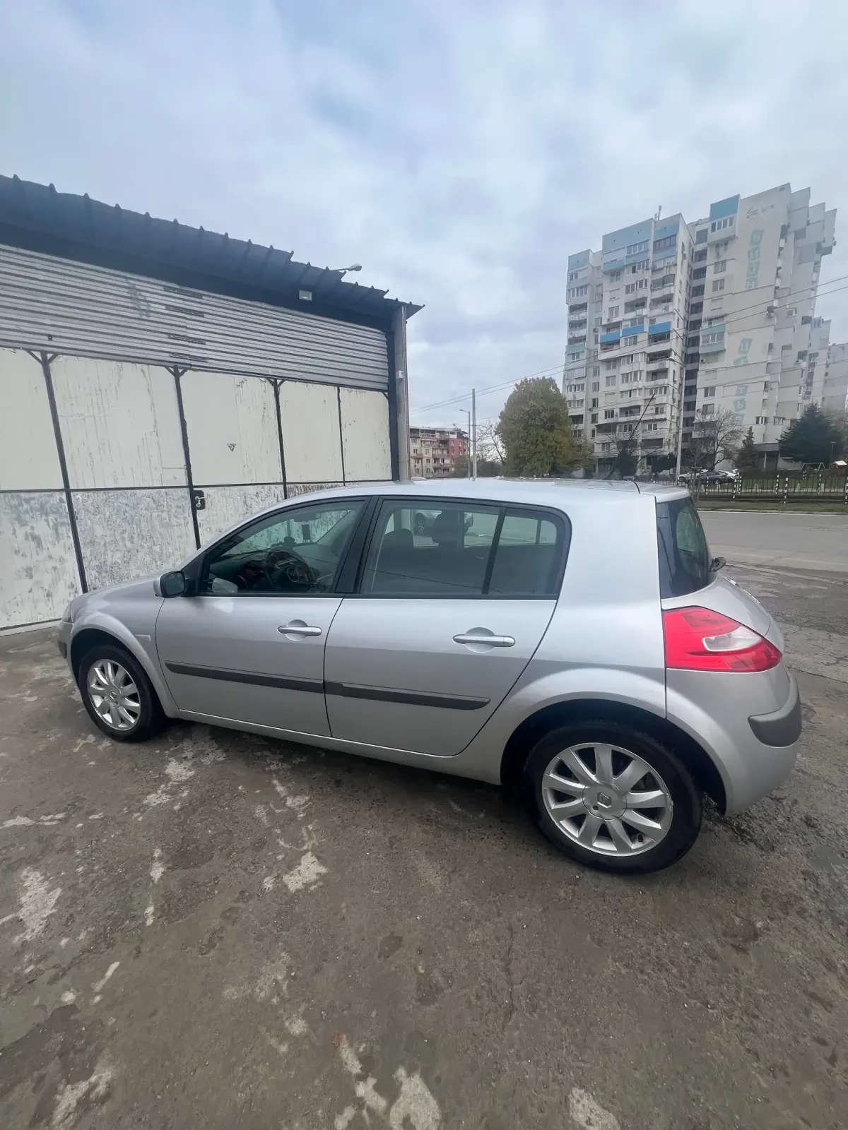 Renault Megane 2, снимка 2 - Автомобили и джипове - 54644351