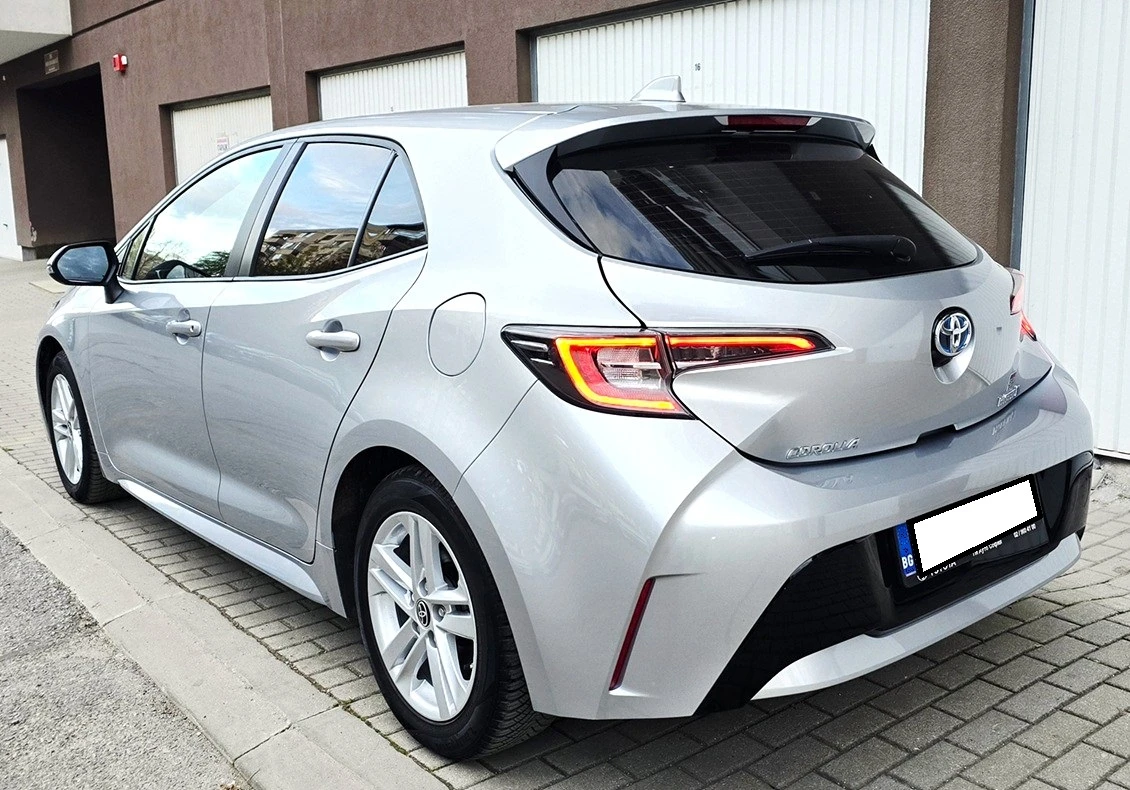 Toyota Corolla 1.8 HIBRID , снимка 7 - Автомобили и джипове - 55165846