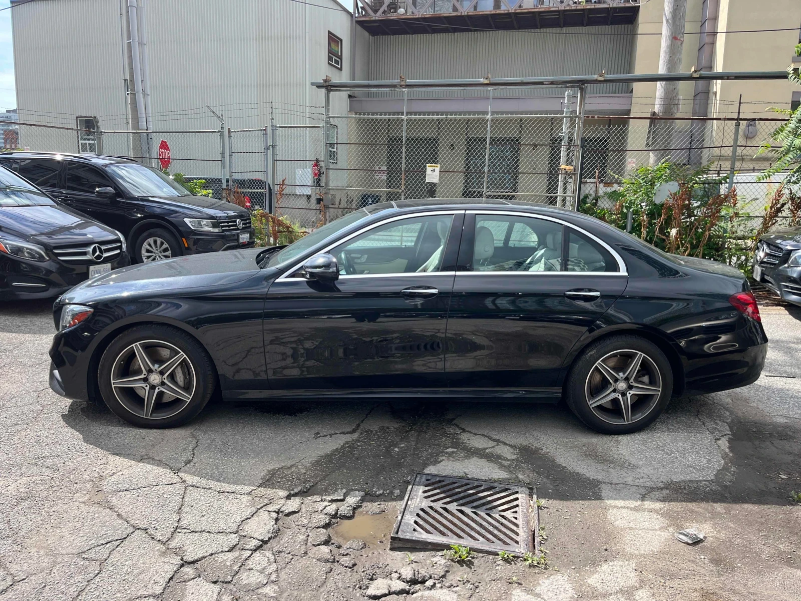 Mercedes-Benz E 400 AMG* 4M* Burmester* HUD* От Mercedes, снимка 4 - Автомобили и джипове - 55241635