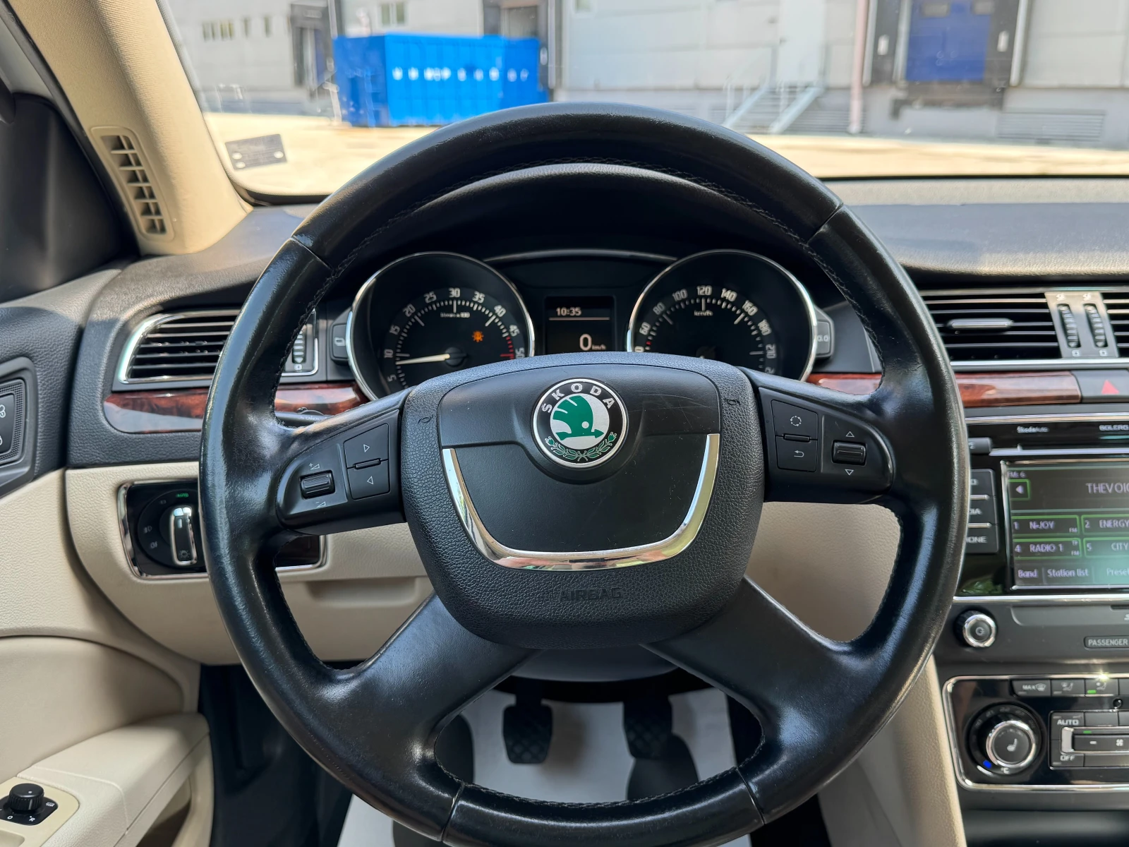 Skoda Superb 2.0d 170 к.с., снимка 12 - Автомобили и джипове - 55347504