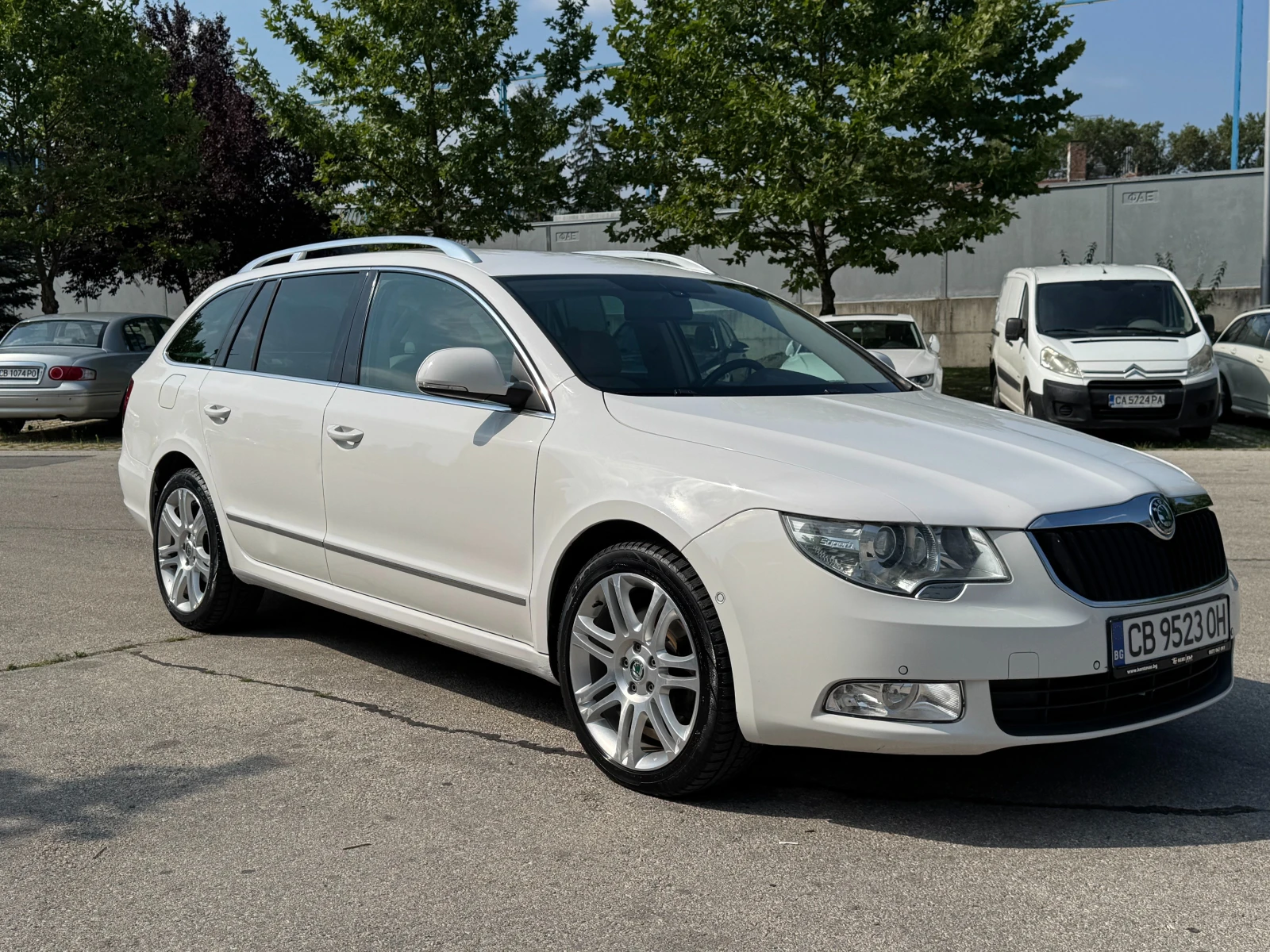 Skoda Superb 2.0d 170 к.с., снимка 7 - Автомобили и джипове - 55347504