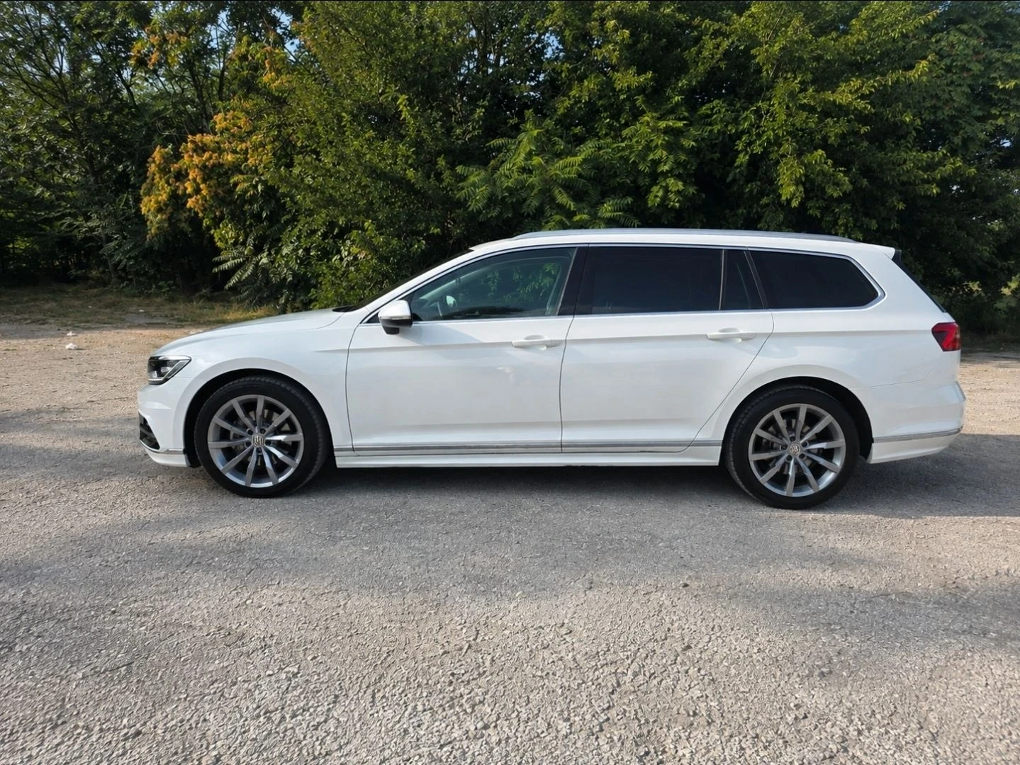 VW Passat R-Line 190кс DSG 2018, снимка 4 - Автомобили и джипове - 55589779